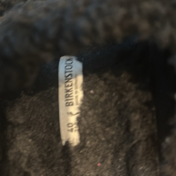 Arizona Buckle Shearling Birkenstock - Picture 4 of 5